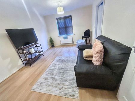 2 bed lower flat to rent in NE6 - Photo 5