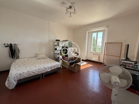 Location Maison 4 pièces 141m² LA LONDE LES MAURES 83250 - Photo 4
