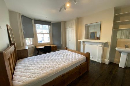 6 bedroom detached house to rent - Photo 5