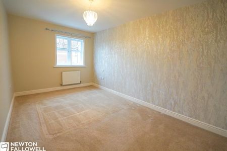 3 bedroom semi-detached house to rent - Photo 5