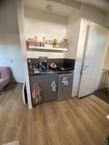Location Appartement 1 pièce 16m² VILLEURBANNE 69100 - Photo 2