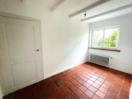 Villa met zonnige tuin in een rustige buurt - Foto 3