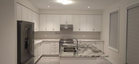 For Lease - 51 Faimira Avenue, Georgina, Ontario - Photo 3