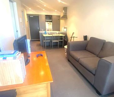 Furnished 2 bedroom in Soho - Photo 1