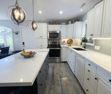 For Lease - 37 62nd Street, Wasaga Beach, Ontario - Photo 4