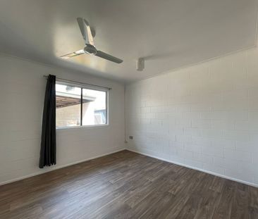 Neat & central 2 bedroom unit in Sarina - Photo 5