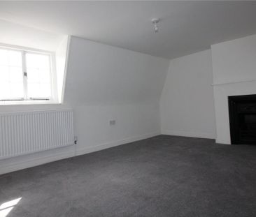 5 bedroom detached house to rent - Photo 2