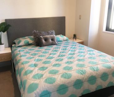 Spacious Two Bedroom Apartment in Victoria Residences! - Photo 6