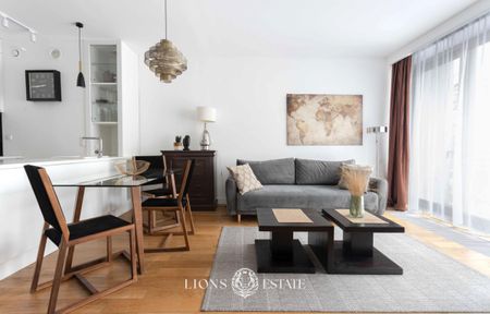 Warszawa, Śródmieście, Śródmieście Południowe, Emilii Plater - Zdjęcie 3