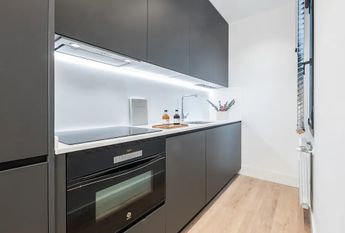 Calle del Doctor Castelo, Madrid, Community of Madrid 28009