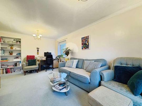 Riseley Road, Maidenhead, SL6 - Photo 1