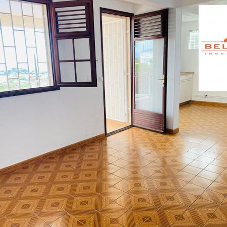 Location Appartement 3 pièces 54m² FORT DE FRANCE 97200 - Photo 4