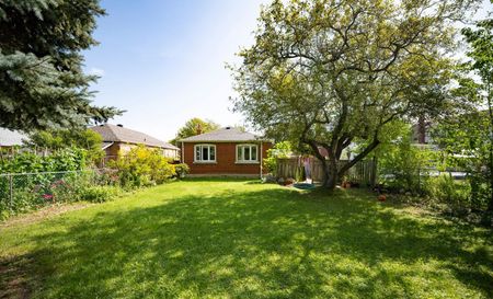 For Lease - 98 Canlish Road Unit# Main, Toronto, Ontario - Photo 2