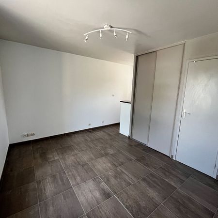 Location Appartement 1 pièce 18m² - Photo 4