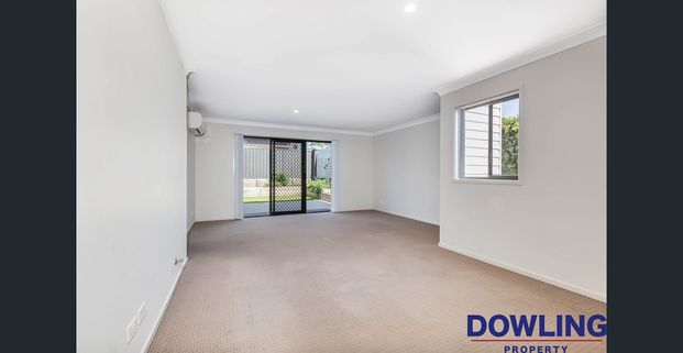 Comfortable Lifestyle Under one roof - Photo 1