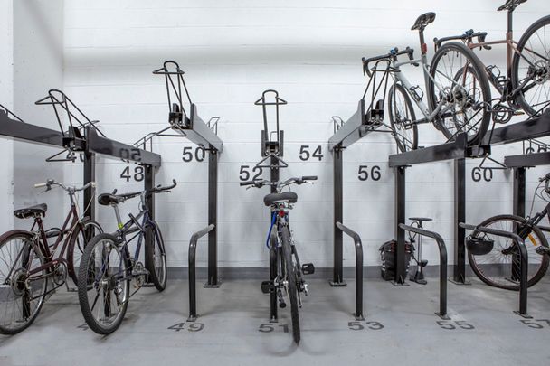 For Lease - 3385 Dundas Street Unit# 308, Toronto, Ontario - Photo 1