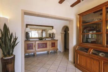 WINTER RENTAL. Spacious renovated villa with pool and 5 bedrooms for rent in Javea