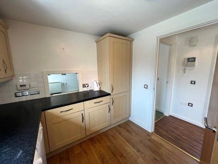 2 bedroom apartment to rent - Photo 2