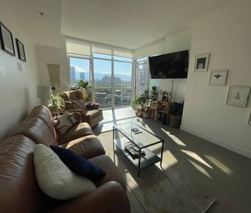 Luxury 1 Bdrm Lake View Condo - Photo 1