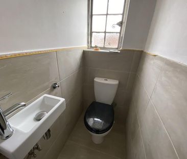 3 bedroom detached house to rent - Photo 4