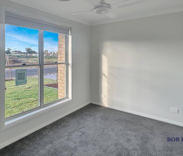 Brand New Home in Southlakes Estate - Photo 4
