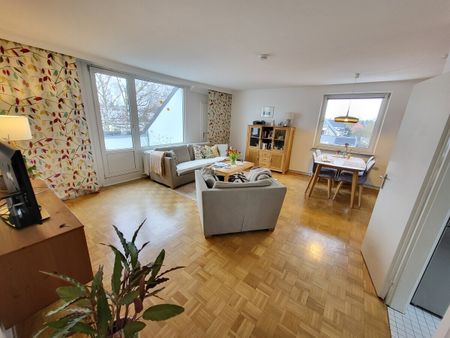 Erholung am Waldrand: Gepflegte 2-Zimmer Dachgeschoss-Wohnung mit Süd-Balkon in ... - Foto 5