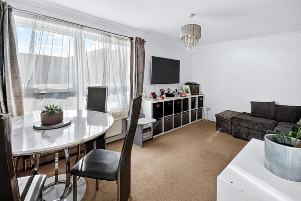 2 bedroom maisonette to rent - Photo 1