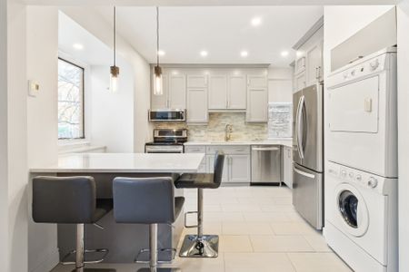 2100 Rue Chomedey, #102 - Photo 4
