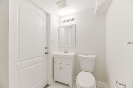 For Lease - 4 Lawnview Court, Brampton, Ontario - Photo 5