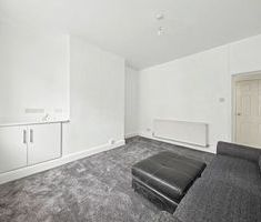 John Street, Chesterfield - Photo 1