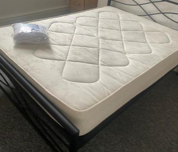 6 bedroom detached house to rent - Photo 5