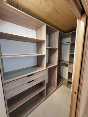 Joli appartement de 3 pièces au rez-de-chaussée au centre du village des Verrières - Photo 1