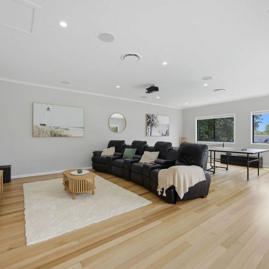 Luxury Family Home with Pool & Dual-Living Potential - Photo 1