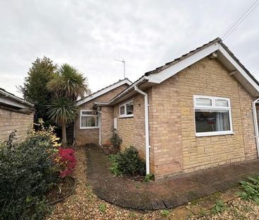 2 bedroom bungalow to rent - Photo 2