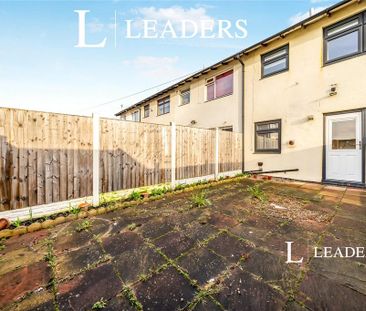 3 bedroom terraced house to rent - Photo 1