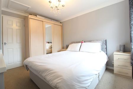 2 bedroom terraced house to rent - Photo 3
