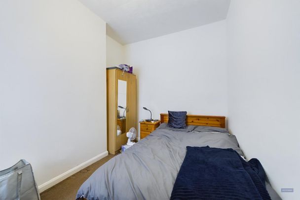 5 bedroom House To Let - Photo 1