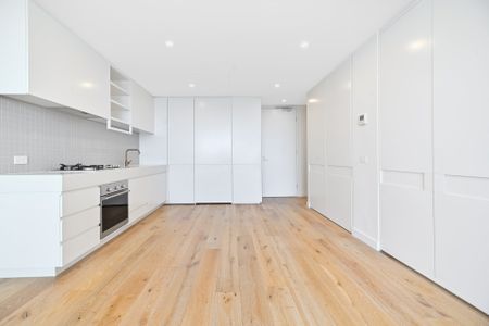 1016/52-54 O'Sullivan Road, Glen Waverley - Photo 3