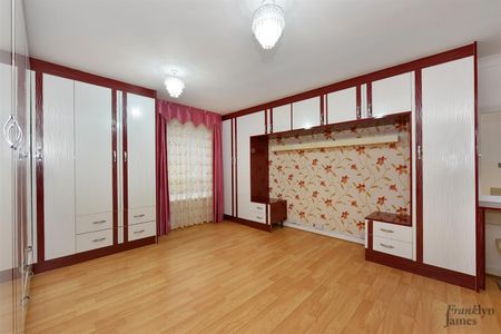 Hera Court, E14 3UJ, London - Photo 3