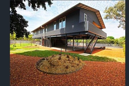 Luxurious 3 bedroom townhouse - Photo 3