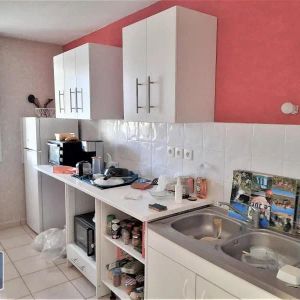 Appartement à louer 4 pièces 74.1m² - Photo 3