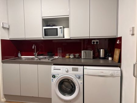 3 Bed Flat, Glazebrook Close, SE21 - Photo 2