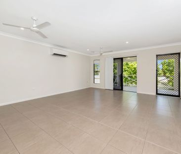 Family Home Located in Shaw! - Photo 4