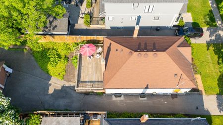 For Lease - 97 Edgecroft Road, Toronto, Ontario - Photo 4