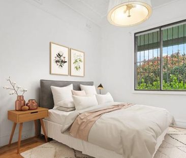 Charming Two-Bedroom Residence in the Heart of St Peters - Photo 1