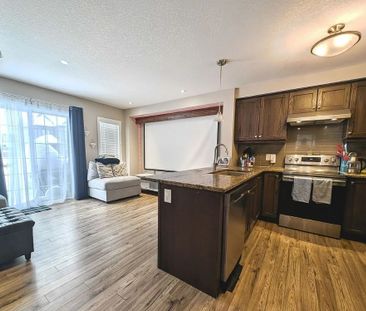 Three bedroom townhouse for rent Kitchener - Photo 5