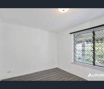 Clayfield Convenience at Its Best - Photo 1