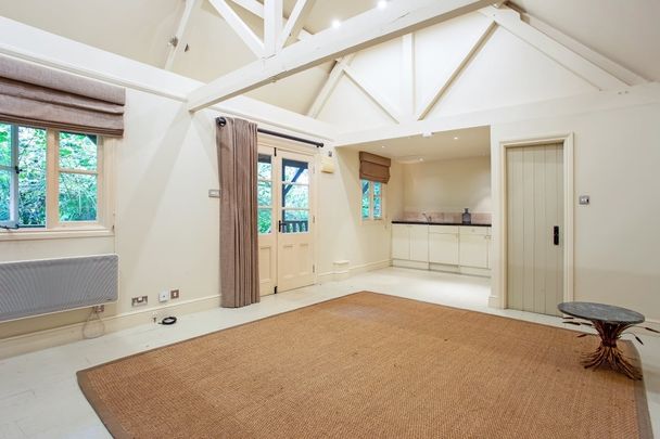 4 bedroom detached house to rent - Photo 1