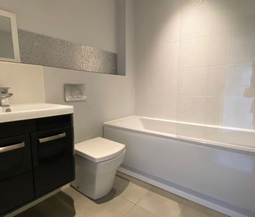 High Street, Doncaster, Bawtry - Photo 5