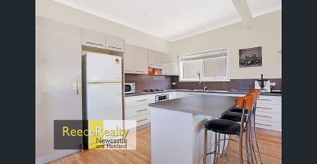 Position Perfect - Photo 2